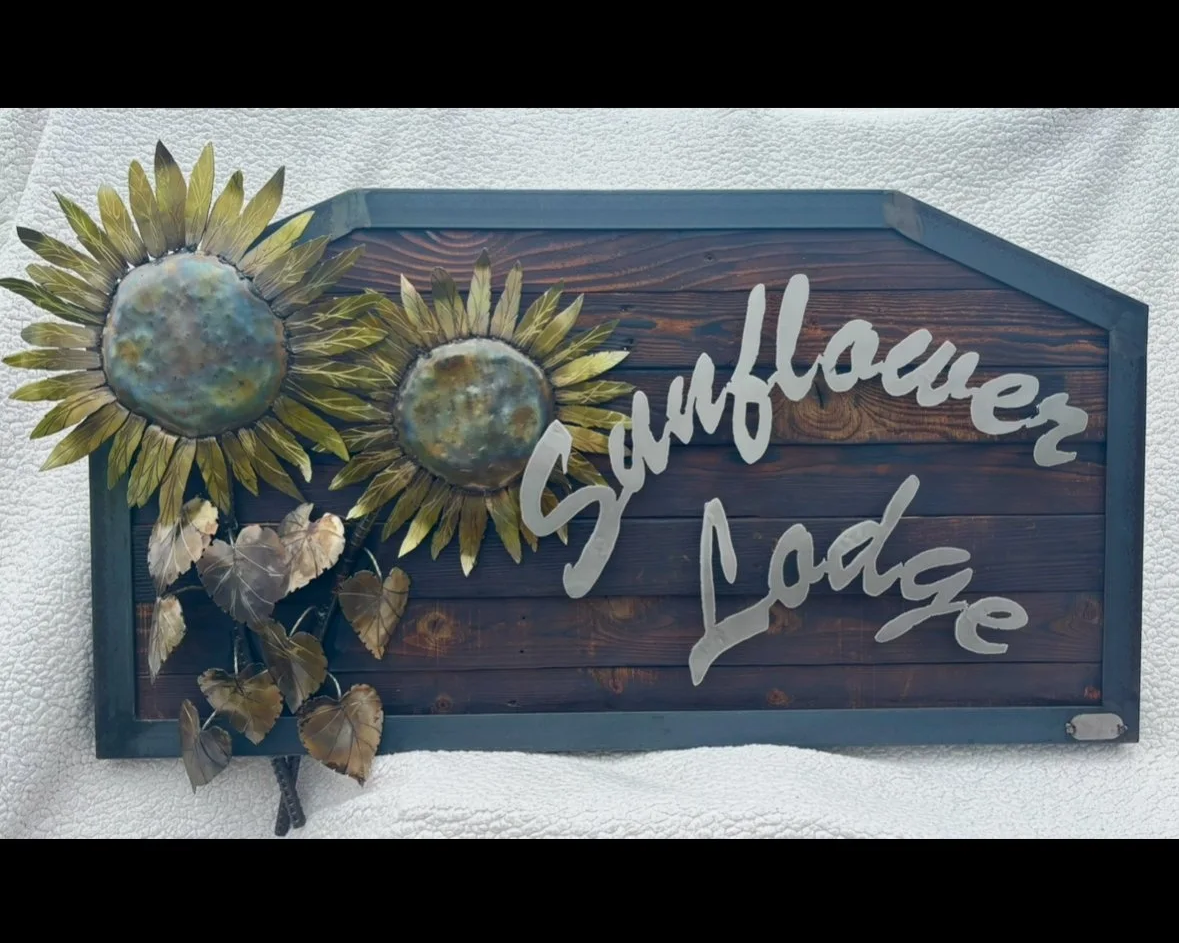 Sunflower Lodge