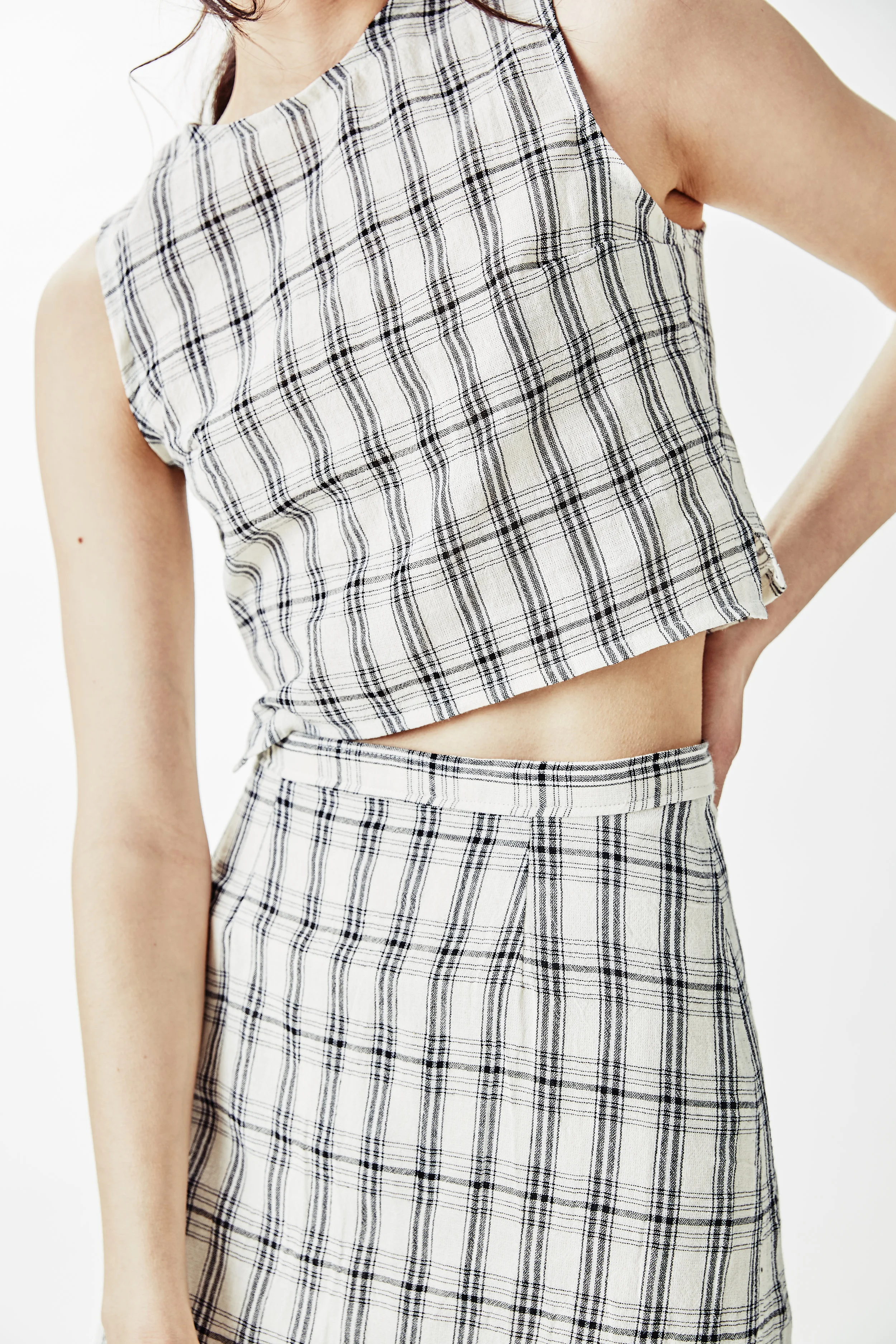 MEGANSWANSEN_SS16_004.jpg