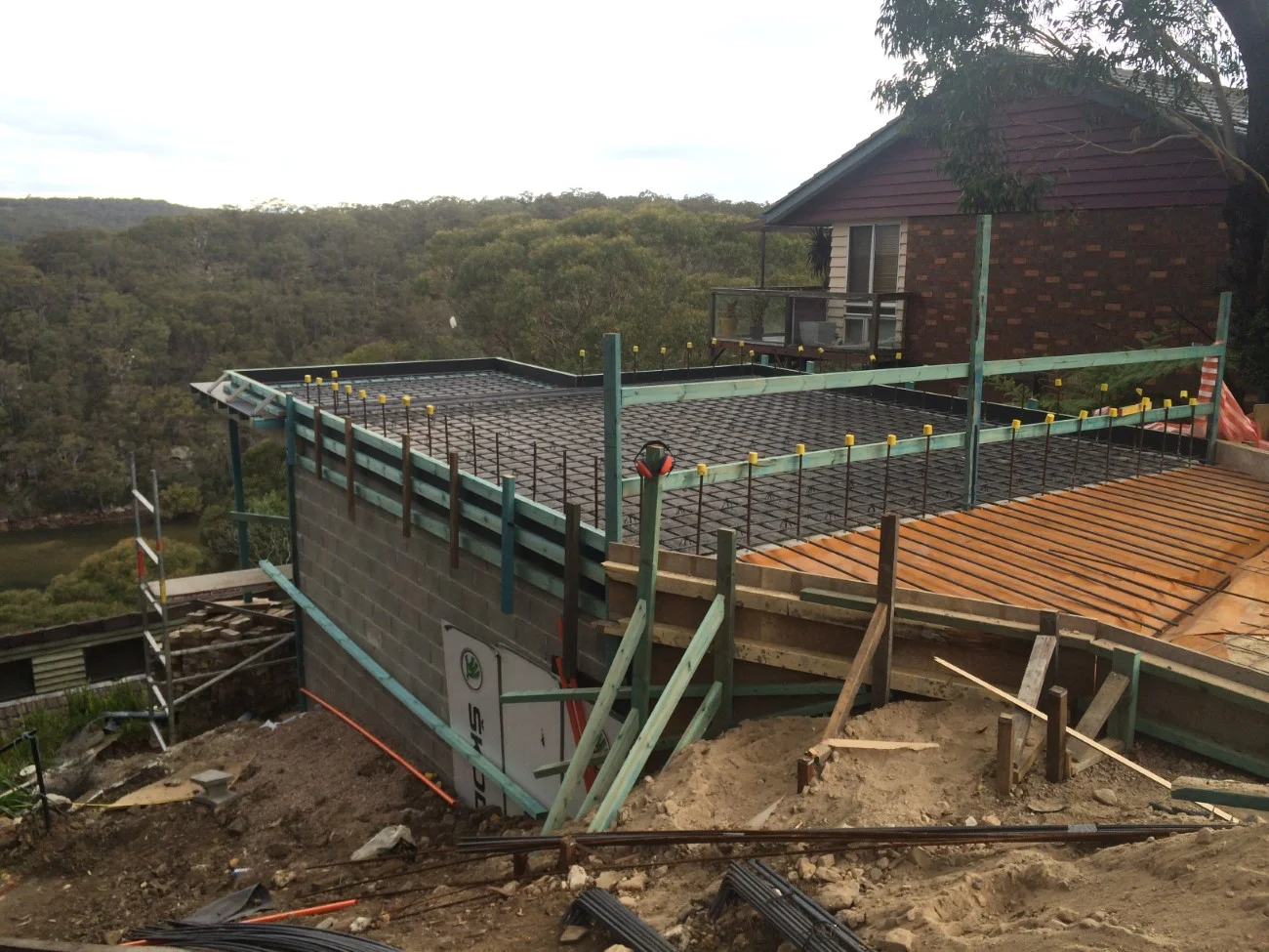 GraysPoint garage during 1 (Custom).JPG