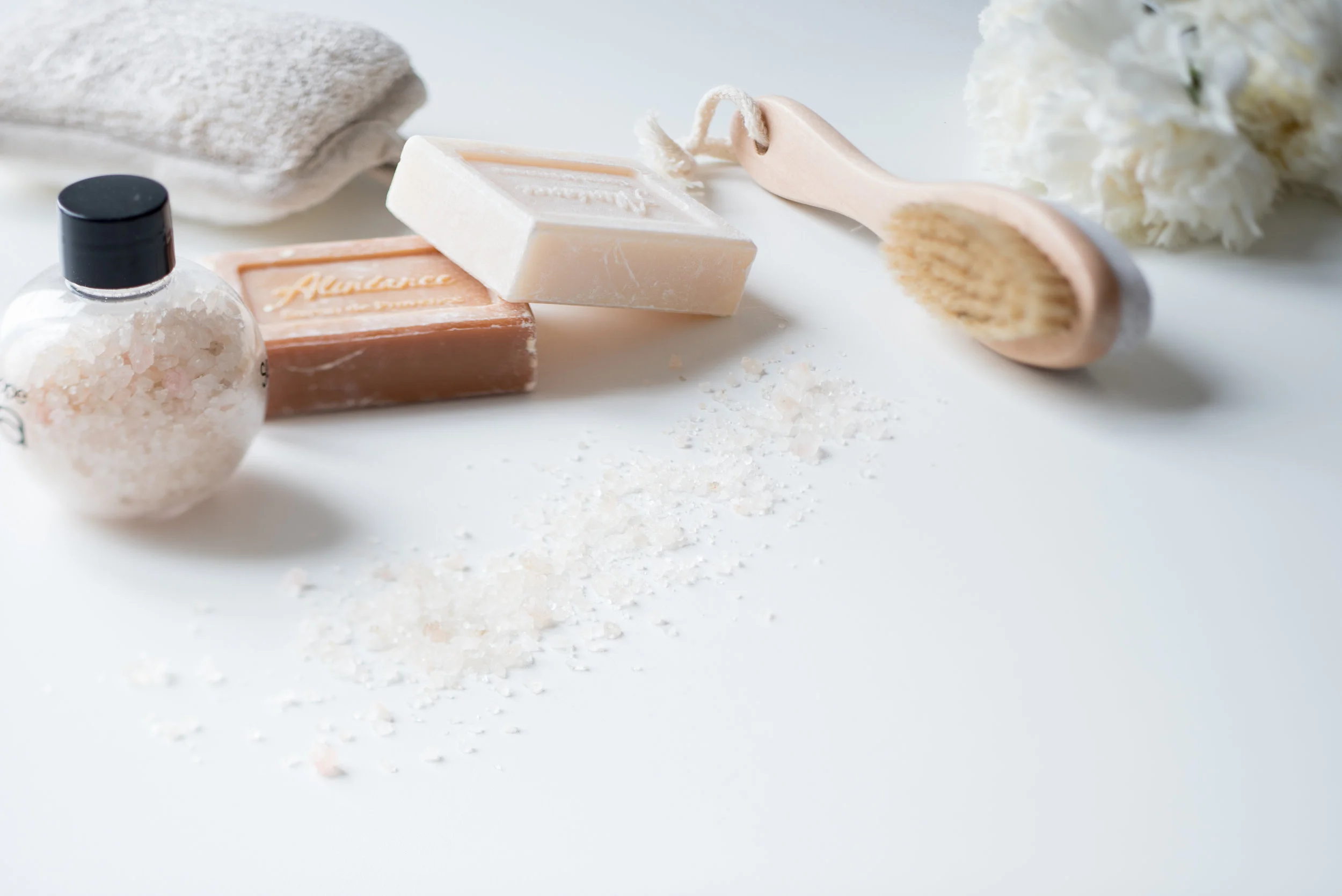 Body Brushing - Why you Should Start Dry Brushing and How to Do It