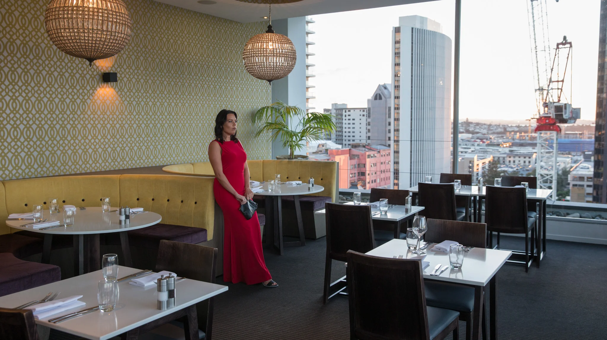 On Location - The Grand Mercure Auckland