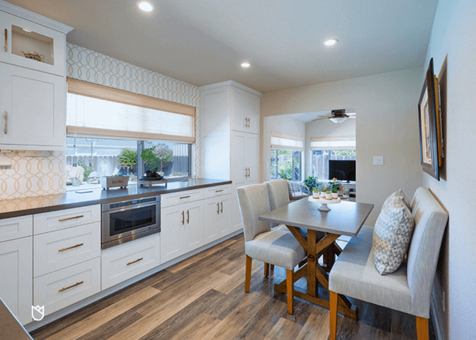5-ways-to-make-your-kitchen-feel-expensive-4-cabinet-hardware