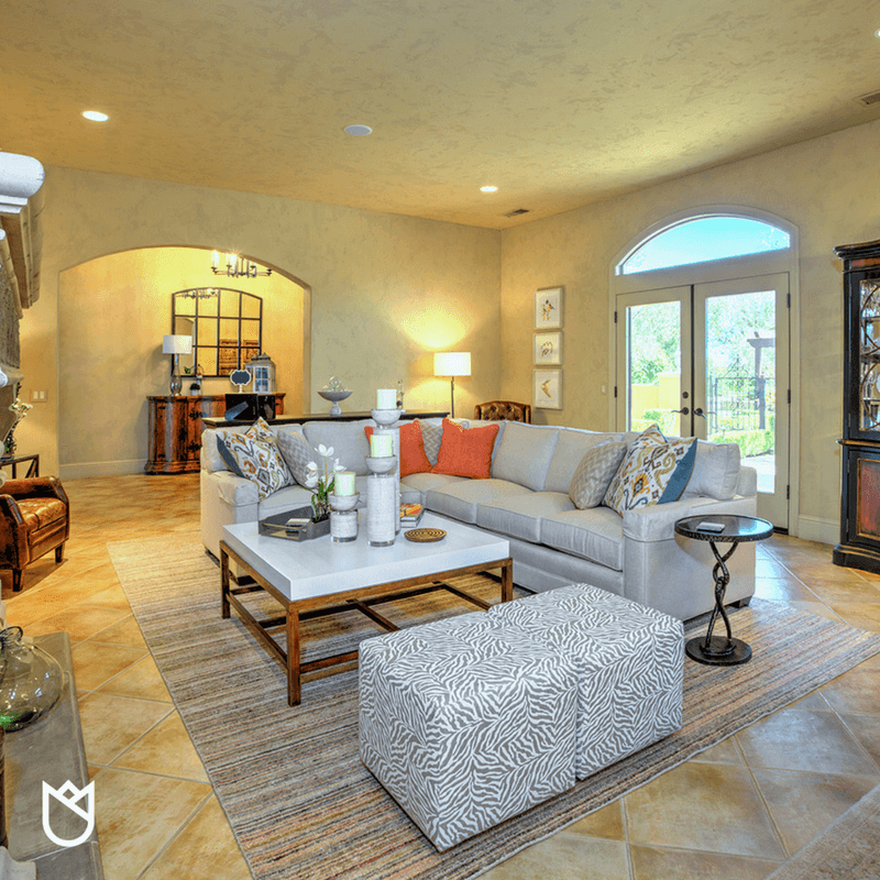 As the daylight floods in, this cozy conversational pit will be perfect for entertaining