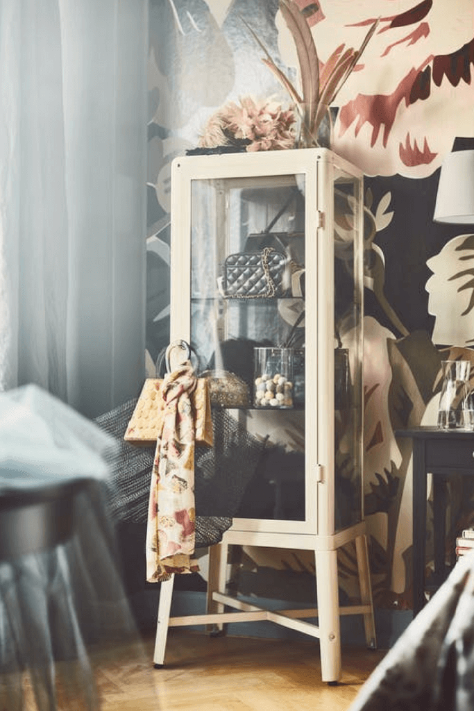 design-trends-over-the-top-florals