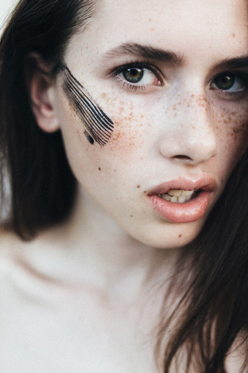 nadiaduca-makeup-artist-touched (10).jpg