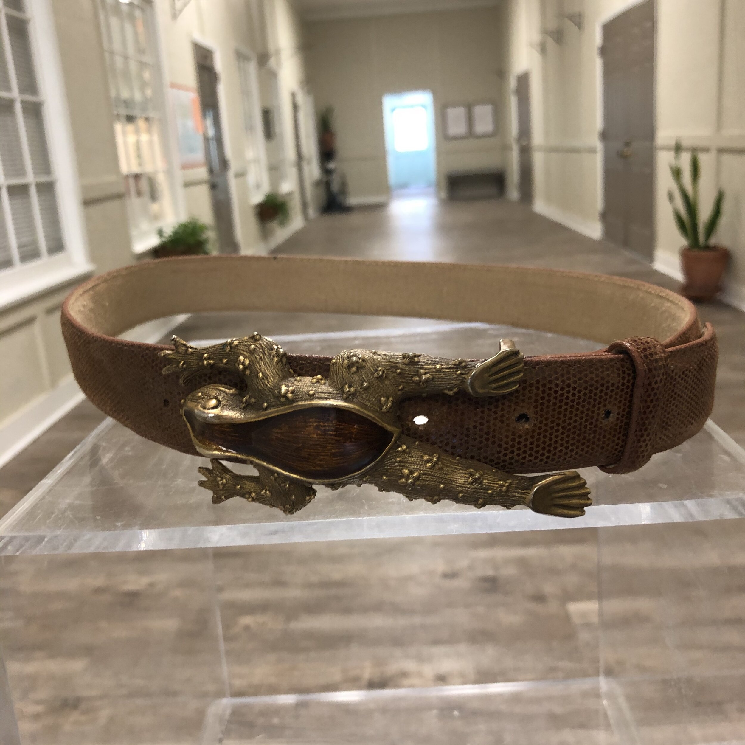 Carlisle Frog Buckle Leather Belt