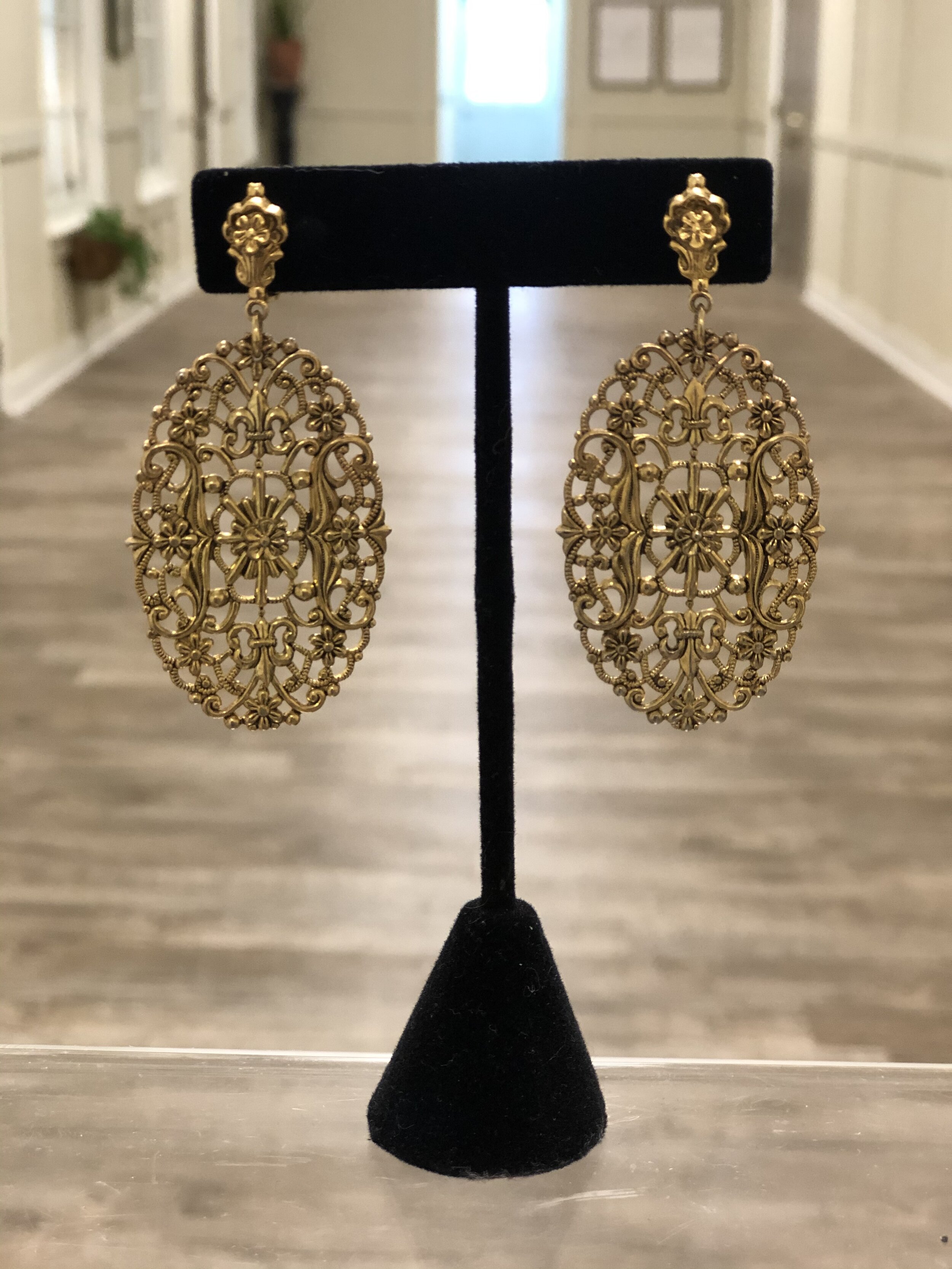 Gold Tone Filigree Earrings