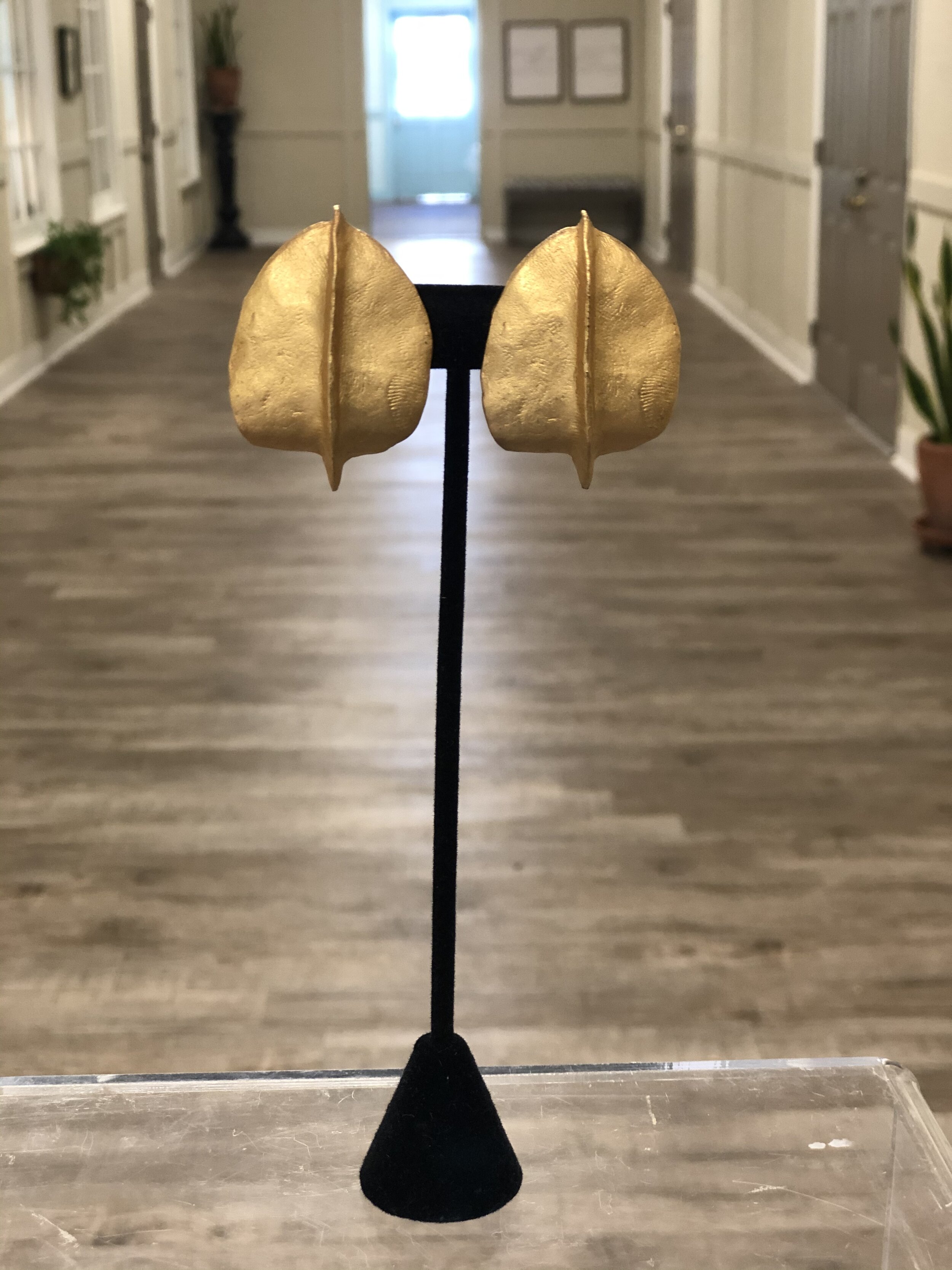 Vintage Signed Dauplaise Clip Earrings