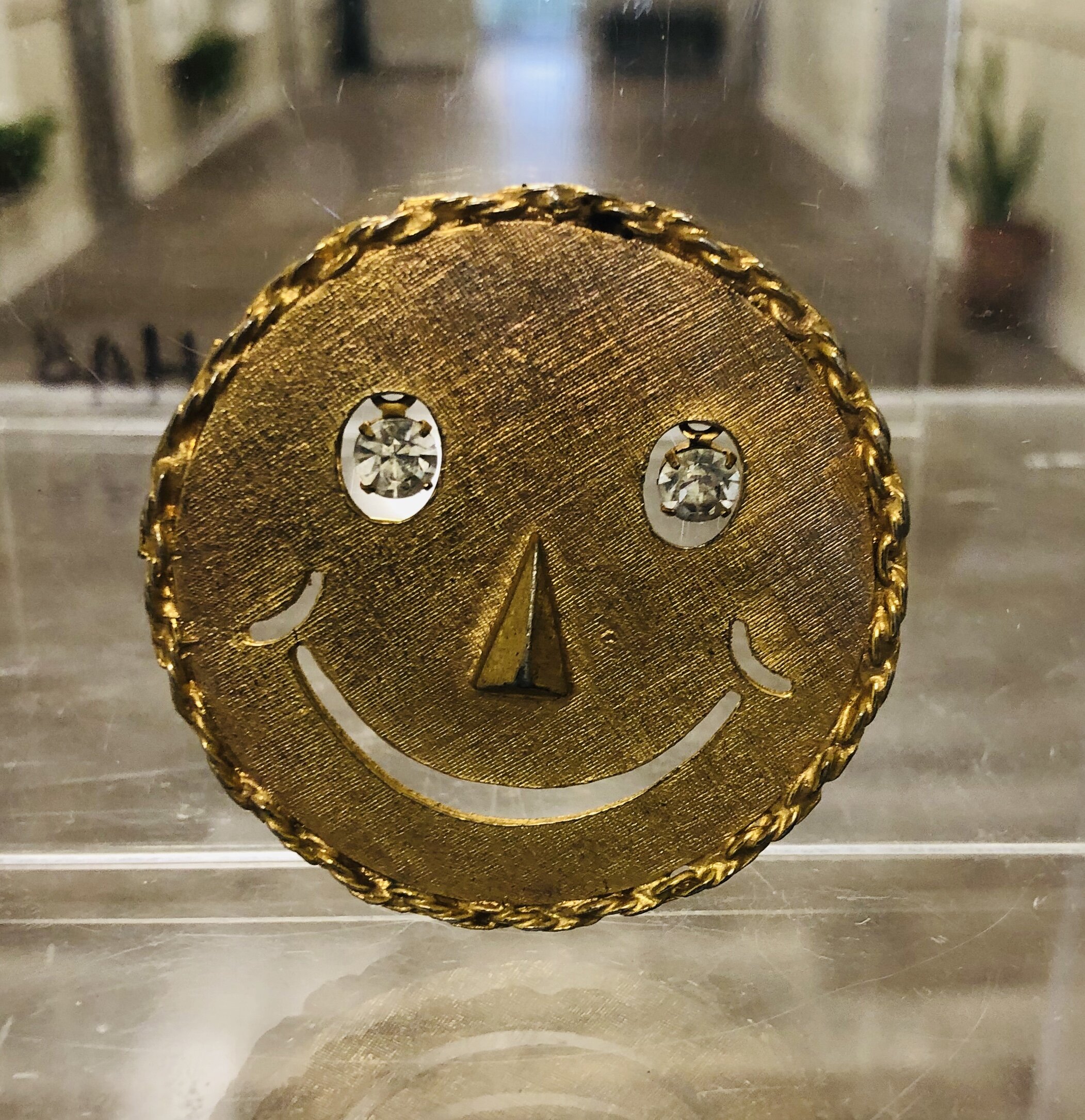 Vintage Smiley Face Brooch/Pendant