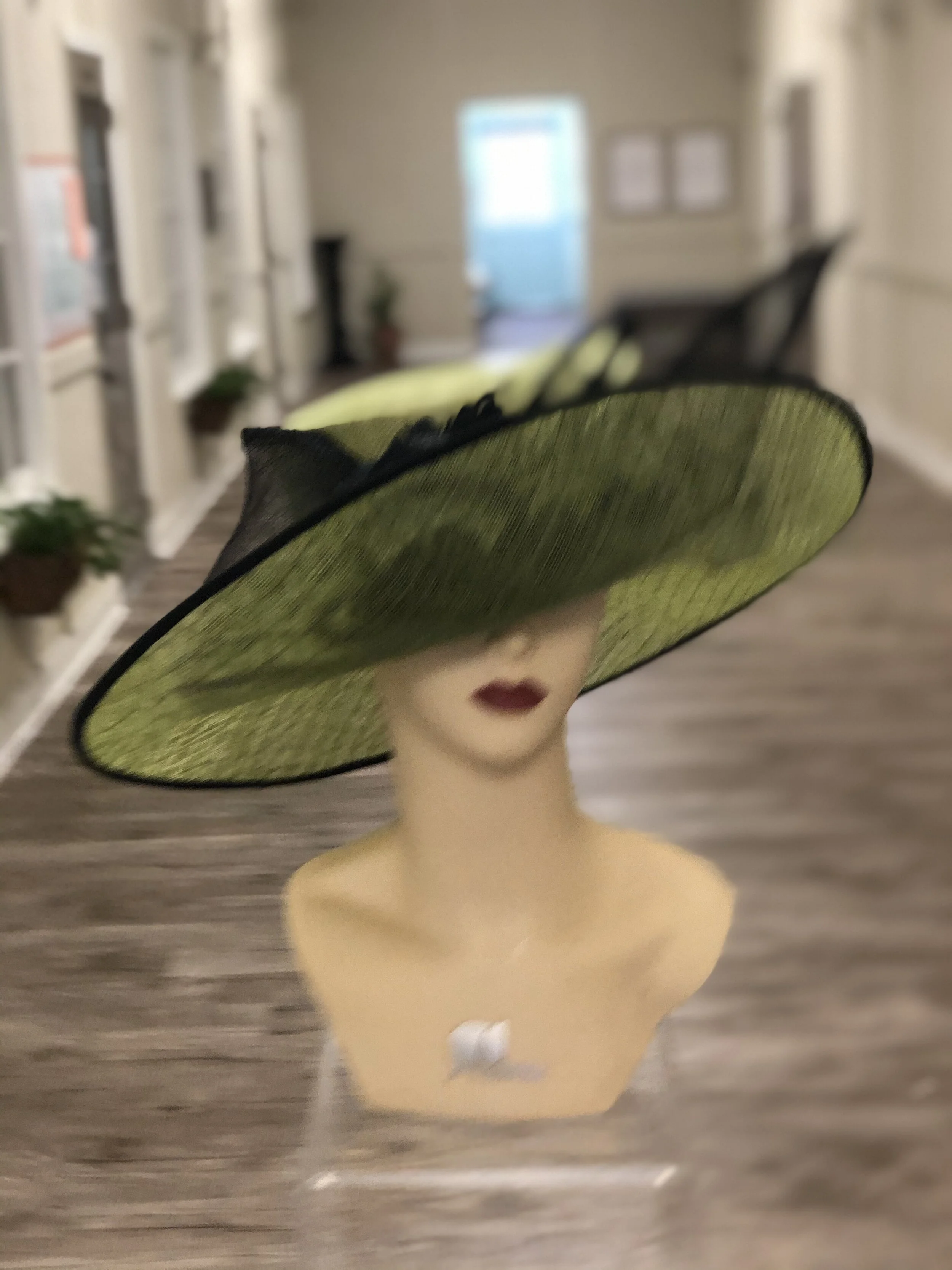 The London Designer Collection — d display picture 1