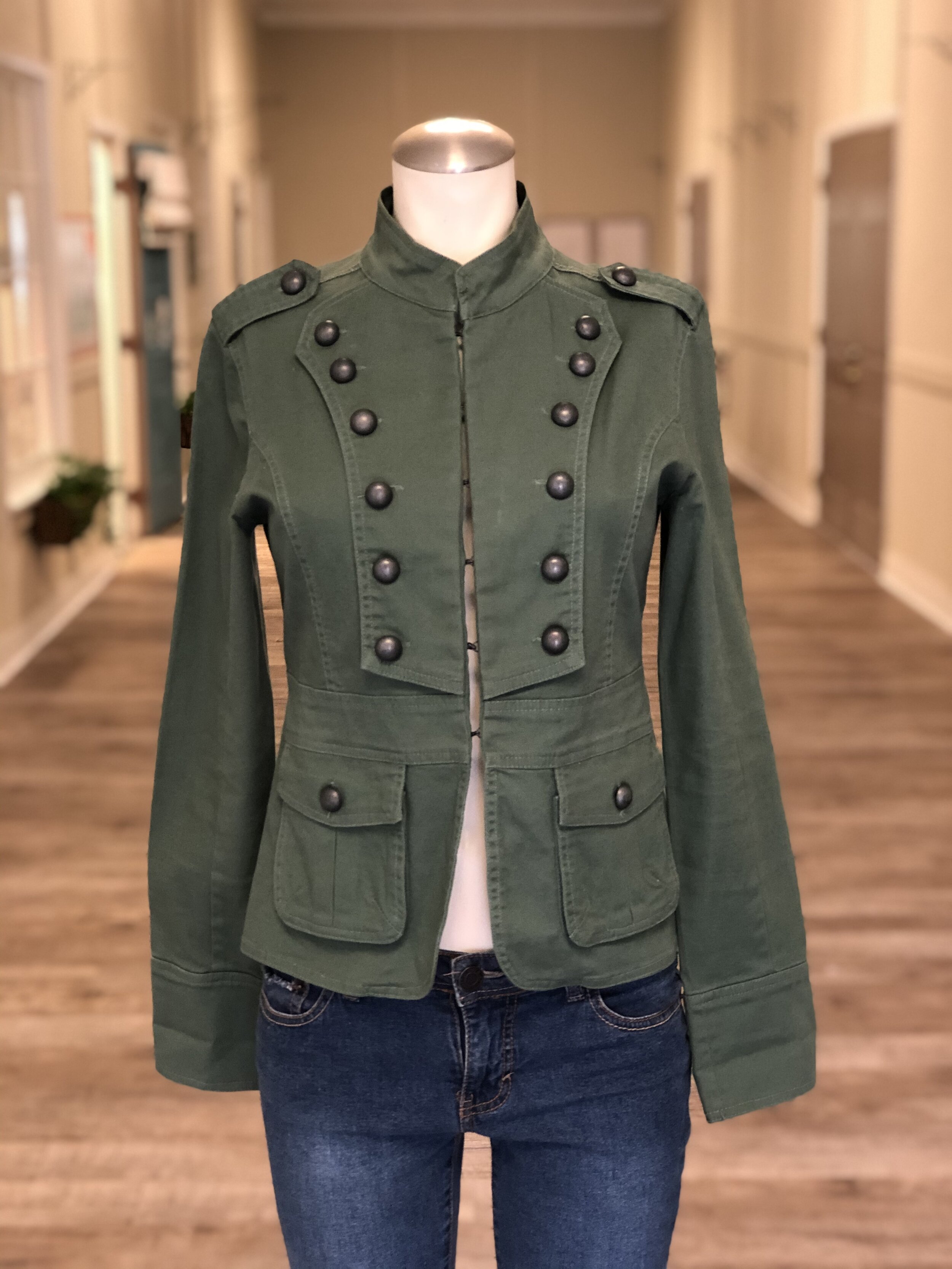 Ashley by 26th International