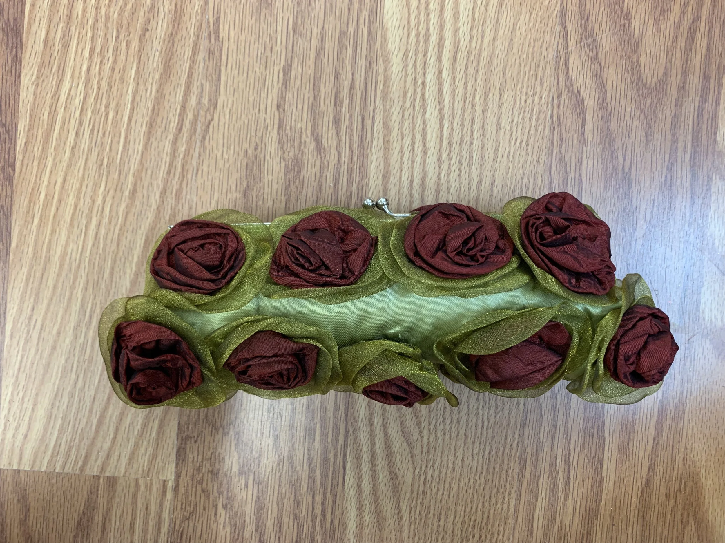 GREEN & BURGUNDY ROSE CLUTCH