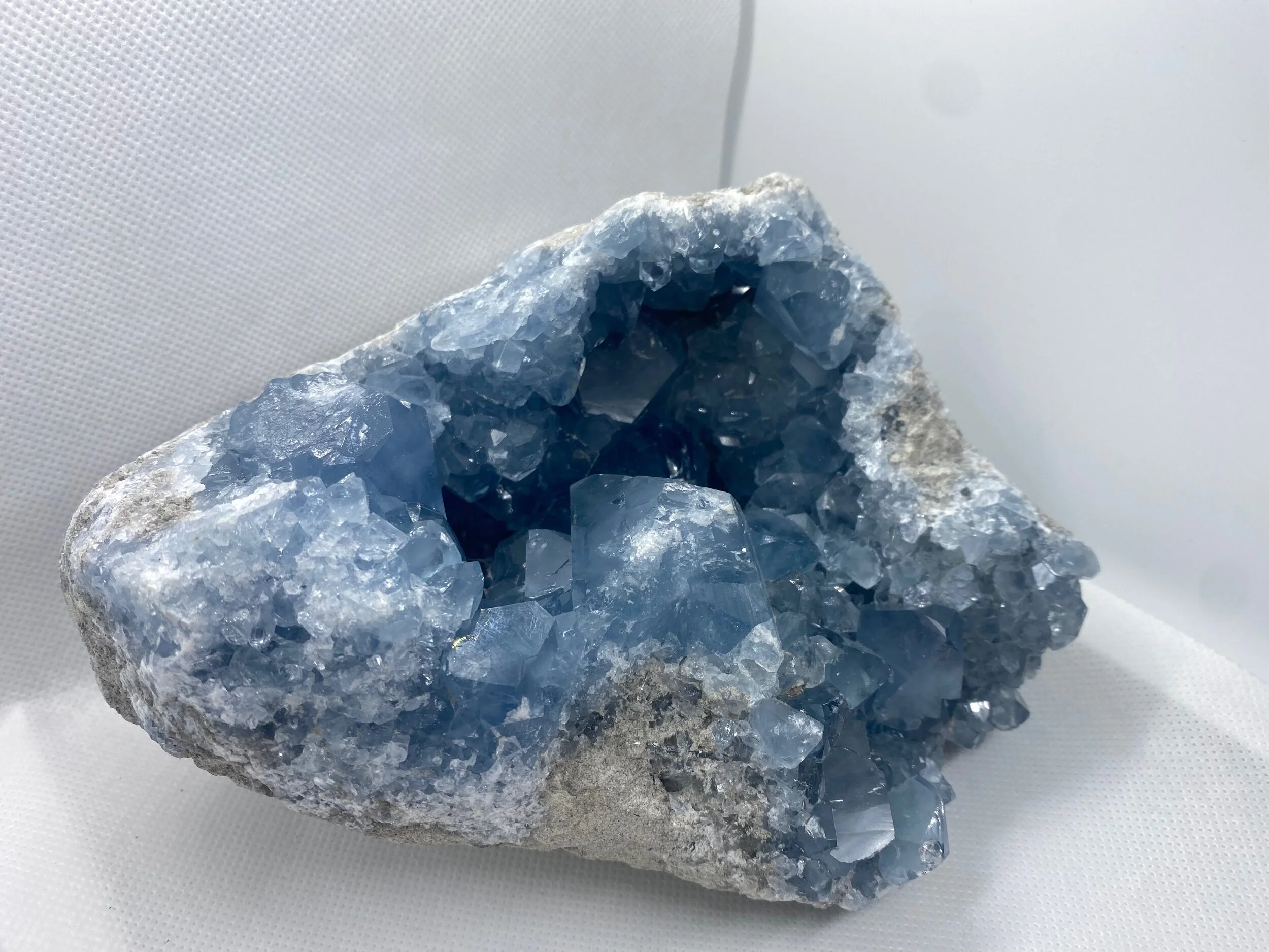 E94330F4-4065-407E-BA3D-EB2708A95111