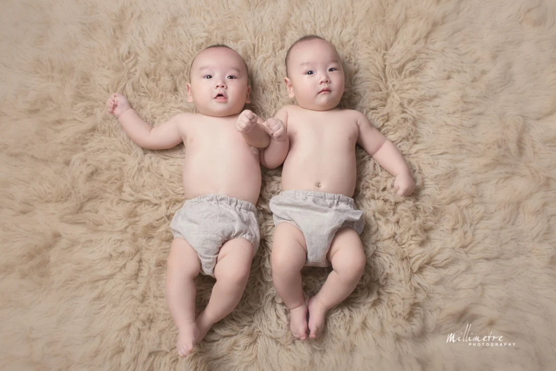11163_sunny_twins_21.jpg