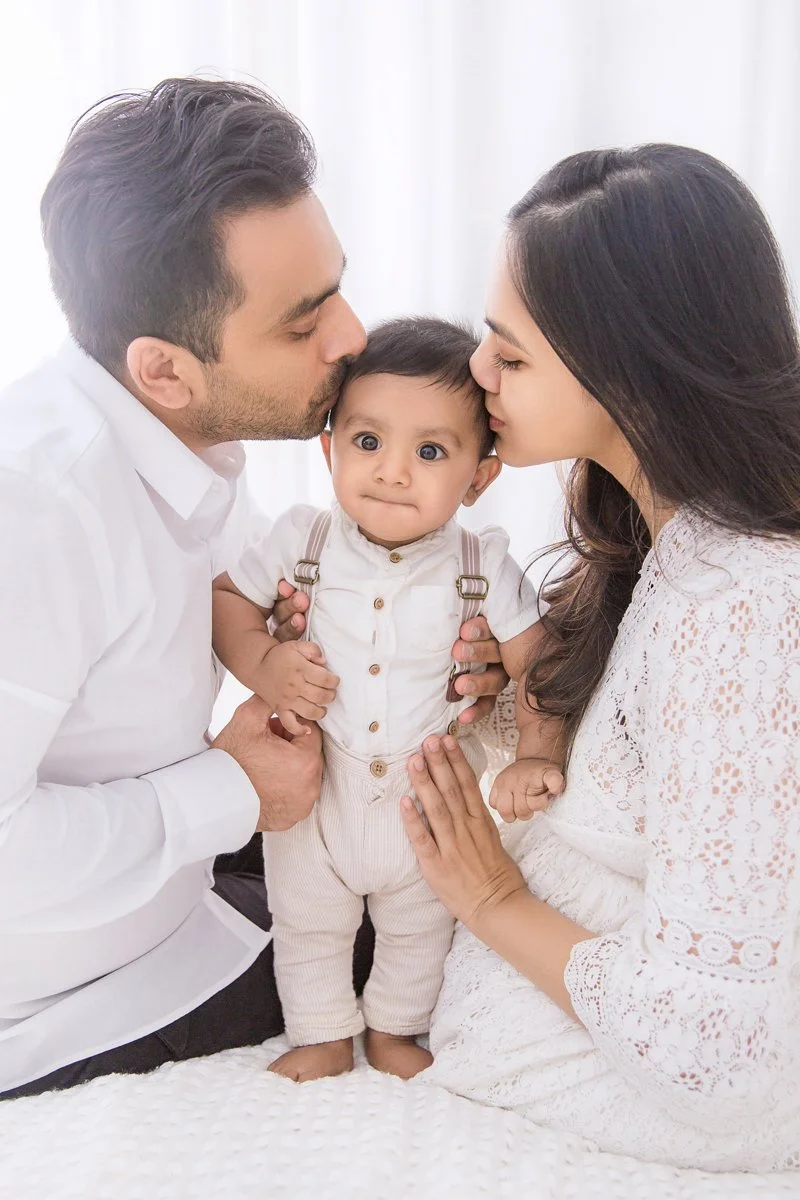 3231D_Bhuvi_family_96.jpg