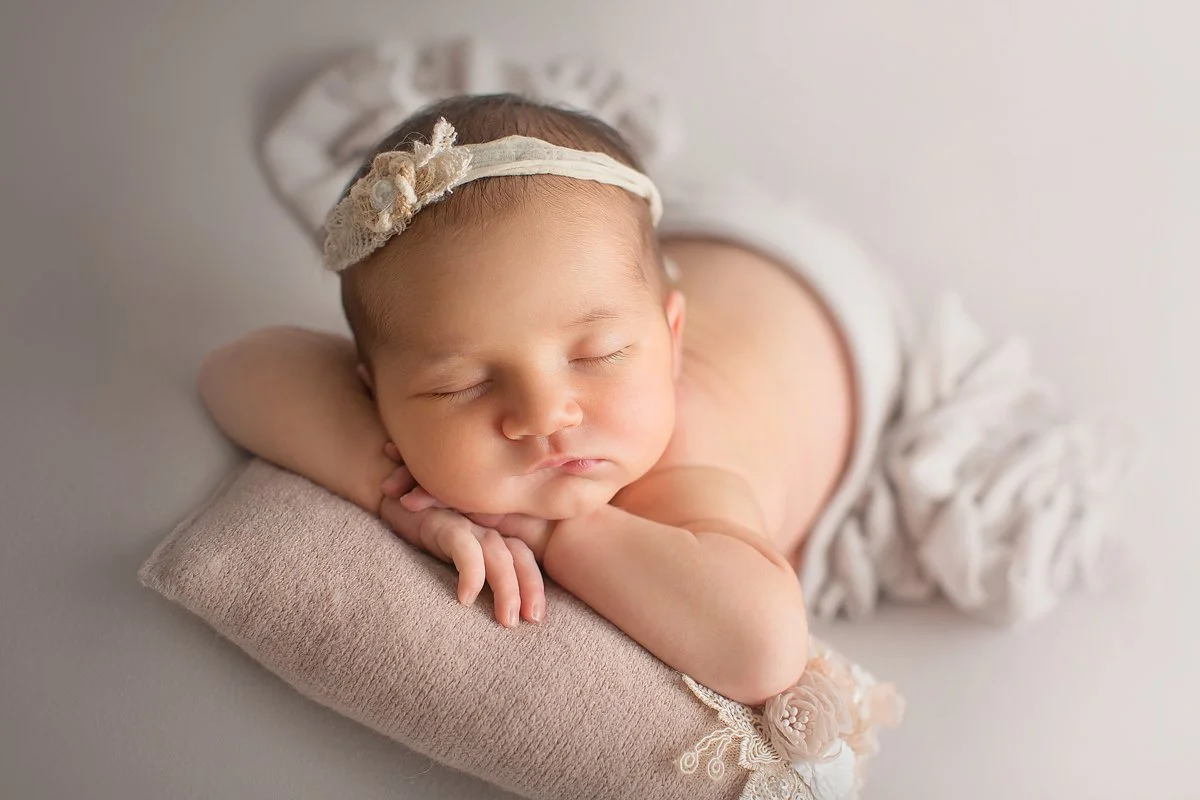 3 white 3197_Tara_family_37.jpg