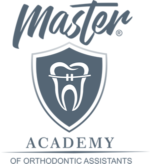 LOGO Master Academy.png