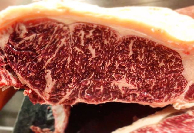 Striploin from the first Olive Fed animal. Marbling score increased from 6-8 with the Olive Feed #olivefeed#olivefedbeef#wagyu#beef#farm#animal#holland#olivefeedcorporation#olives#oliveoil#business#farmer#meat#finefood#gourmet#food#foodie#yum#yummy#c