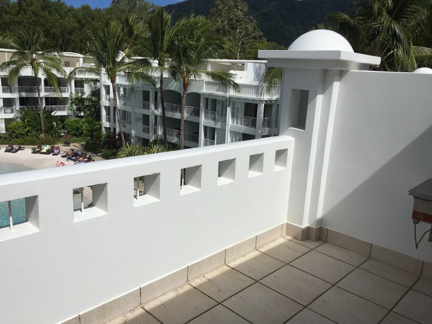 TERRACE 3.JPG