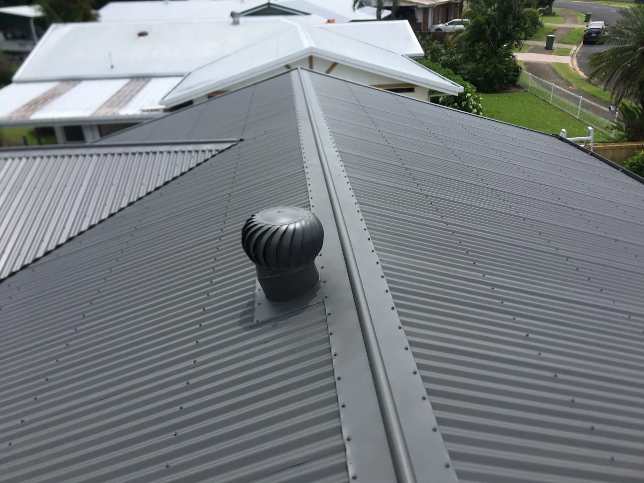 thumbnail_ROOF PAINT 03.jpg
