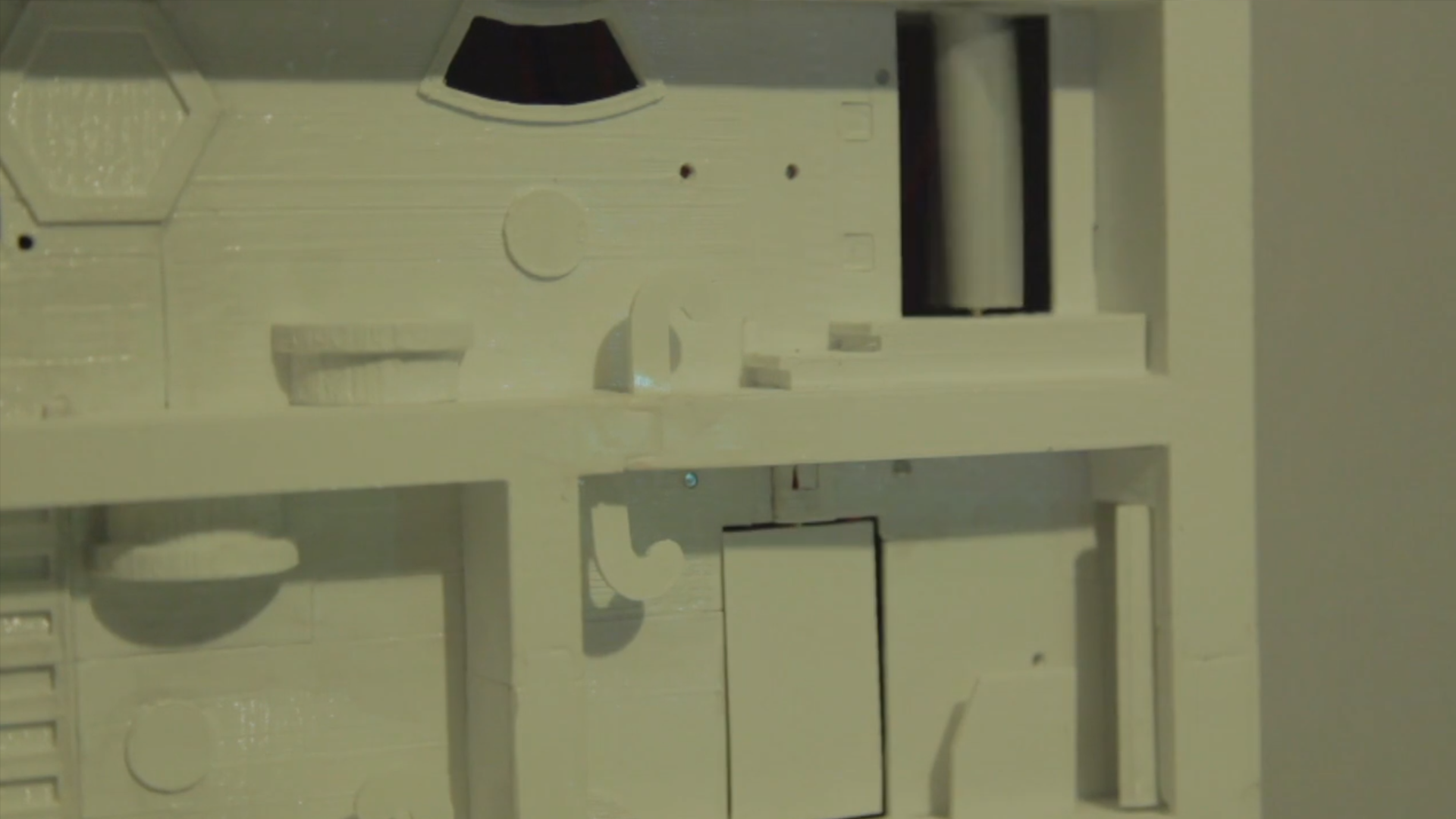  The Idea was to mix physical and digital using projection mapping to fill colours in a puppet house. 