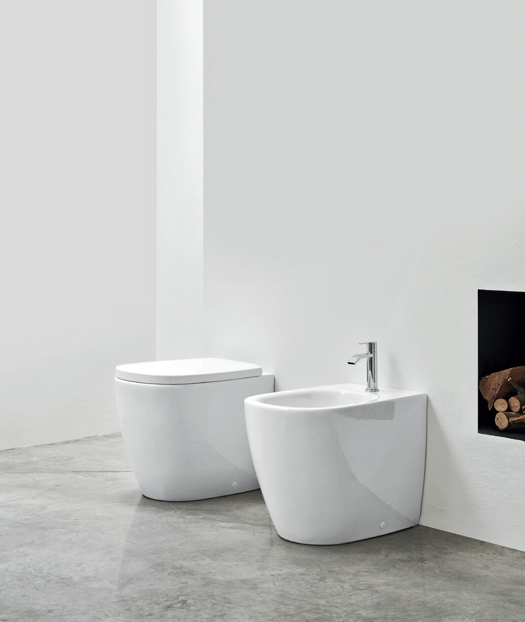 2b_ovvio-floor-mounted-toilet-nic-design-300677-relf80c3c1c.jpeg