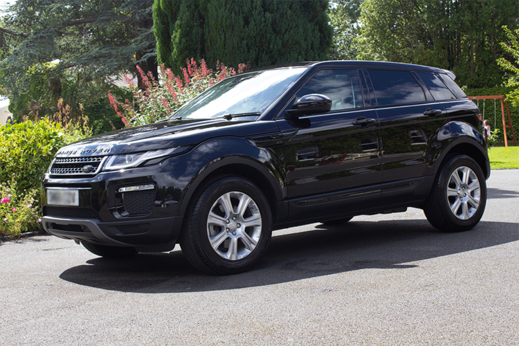 RR_EVOQUE_0003_IMG_4350.png