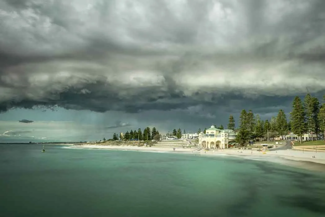 cottosloe-stormy-1.jpg