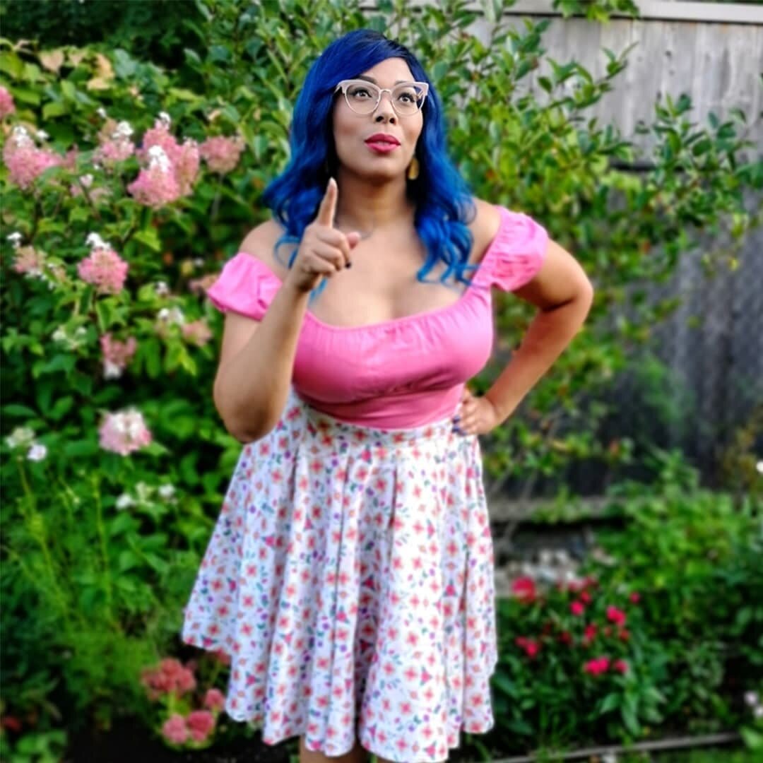 Look stunning in our Meeple Garden skirt like @boardgamingpinupgirl! 🦋😍⠀
⠀
🌺 This gorgeous floral pattern features meeples and blooming flowers, in a soft watercolour style.⠀
⠀
🎲 Meeple Garden is our brightest design, and is perfect for people wh