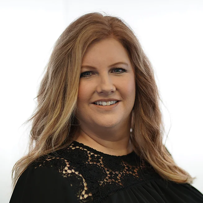 lisa" Lisa Johnson Personal Insurance Account Manager