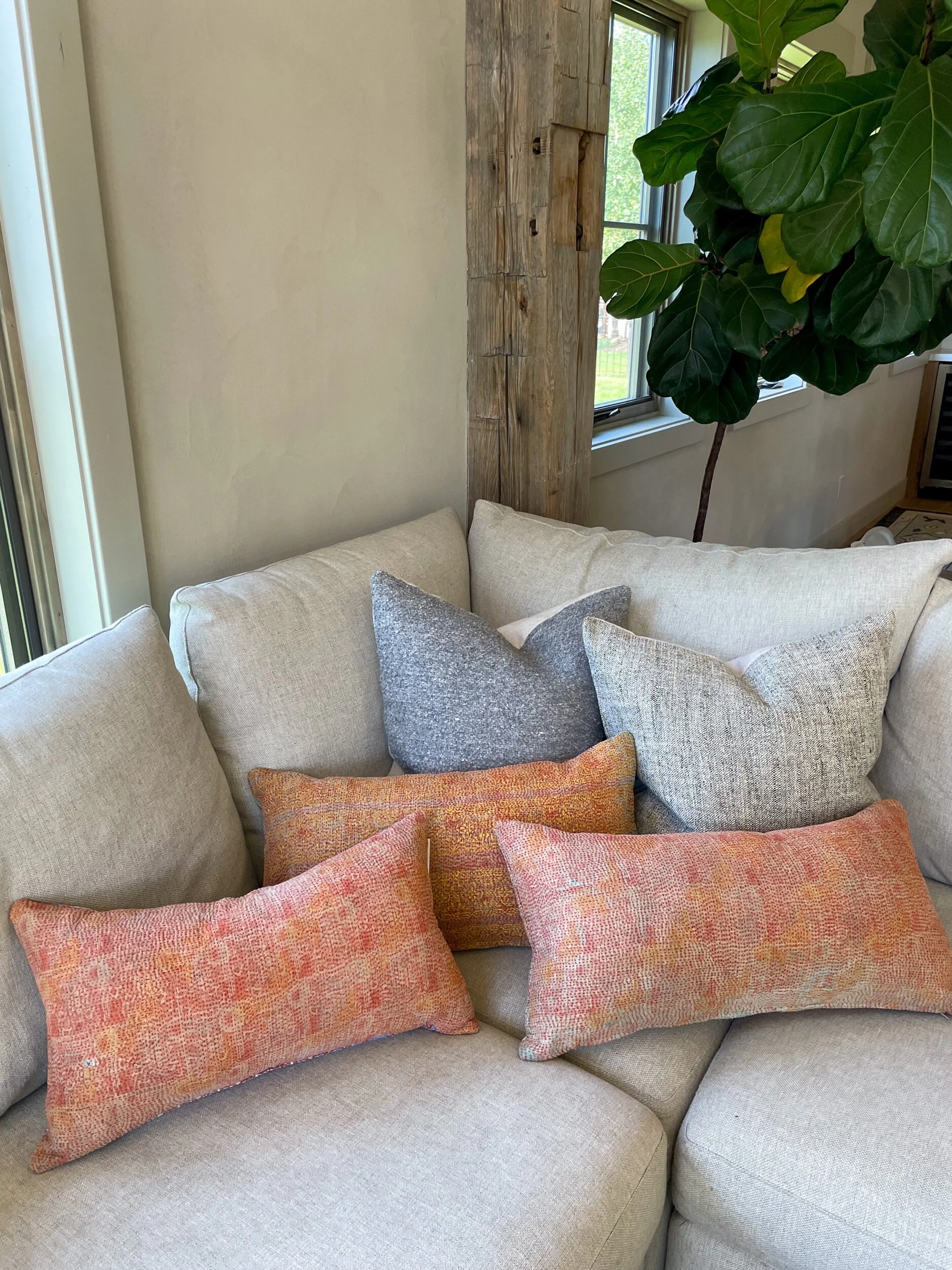 AF37FC42-12BF-4992-954A-7F7C7ECE2804