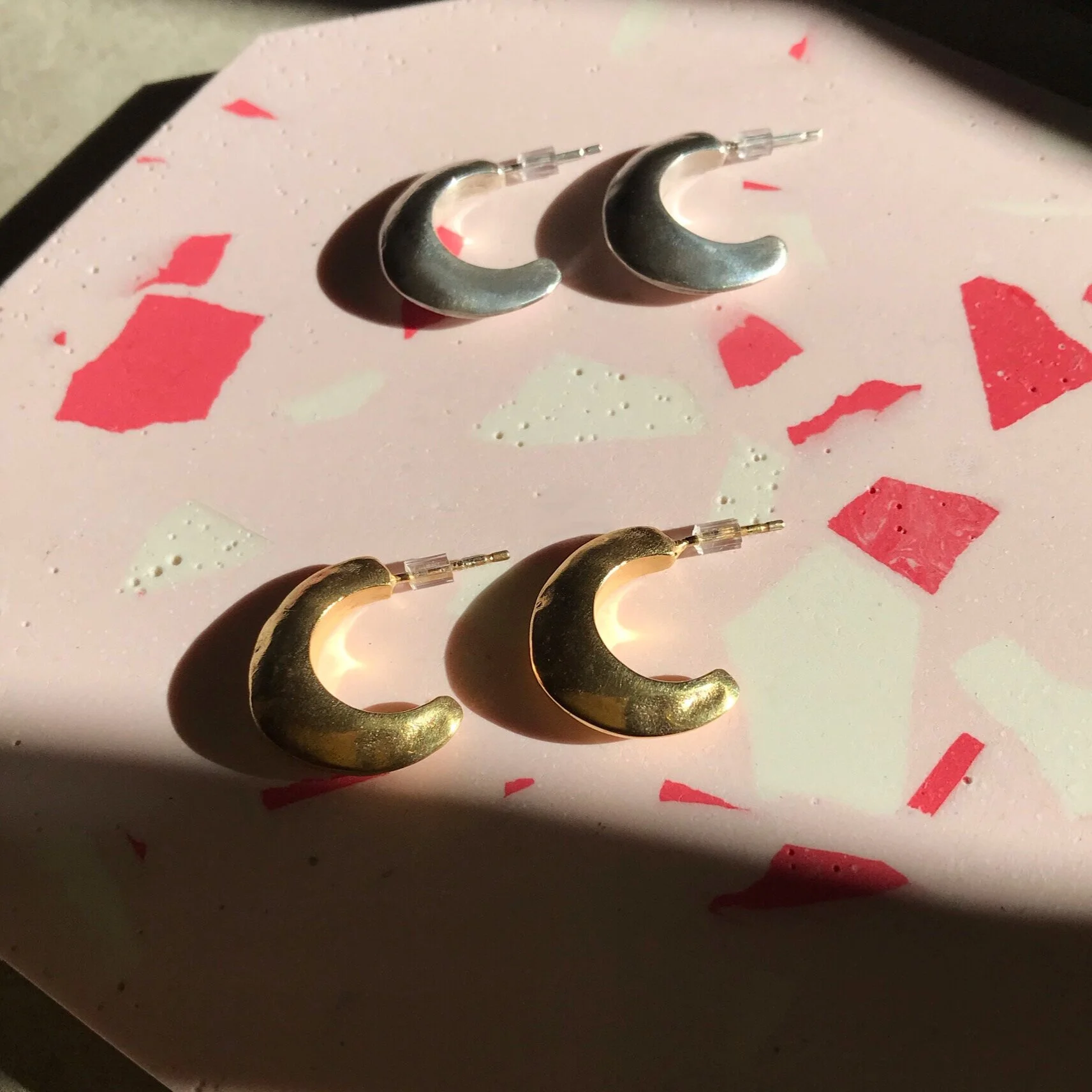 F0BA6598-BA37-458C-840F-0CE012F3C5CF