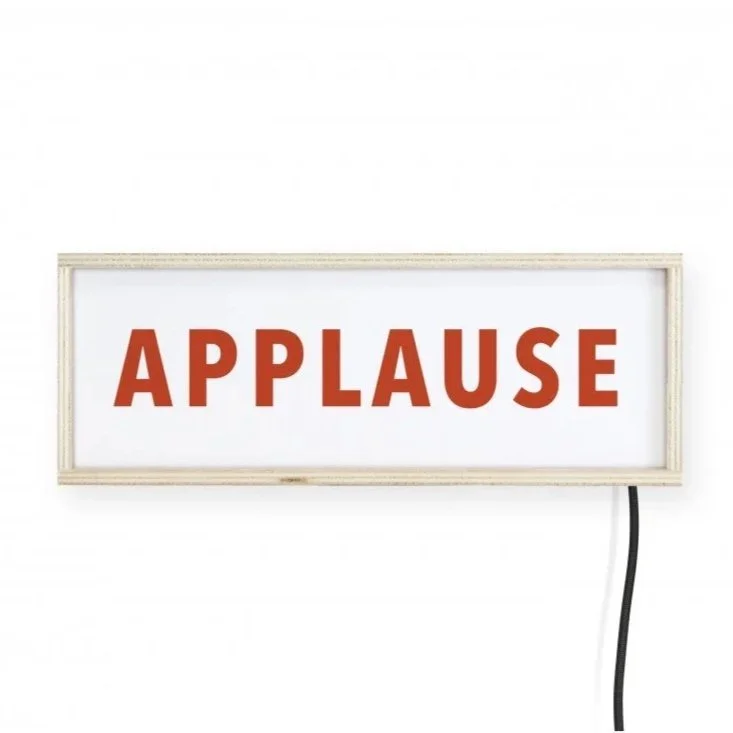 lightbox-applause-40x15.jpg