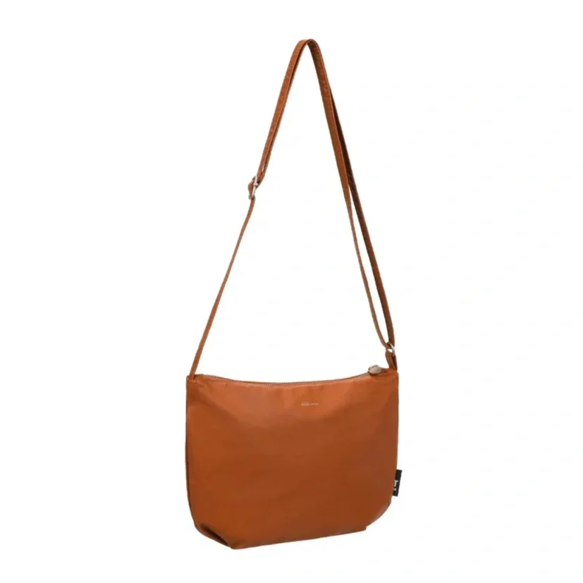 1502426-TinneMia-crossbody-adobe-02.webp