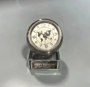 globe%2Bclock%2B2.jpg