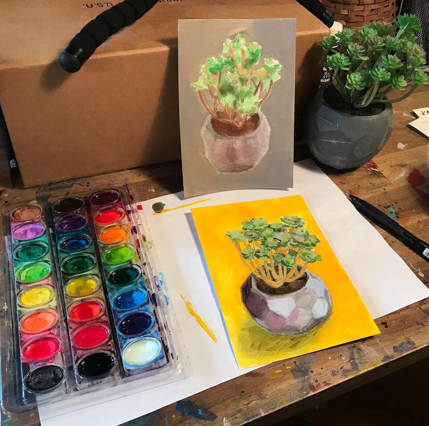 Today&rsquo;s Zoom Art Club made postcards to send to our missed friends, families, and teachers! 
They chose an interesting object to draw and paint. #artlessononline #artclub #kapowartstudio #paintanyway #iloveart