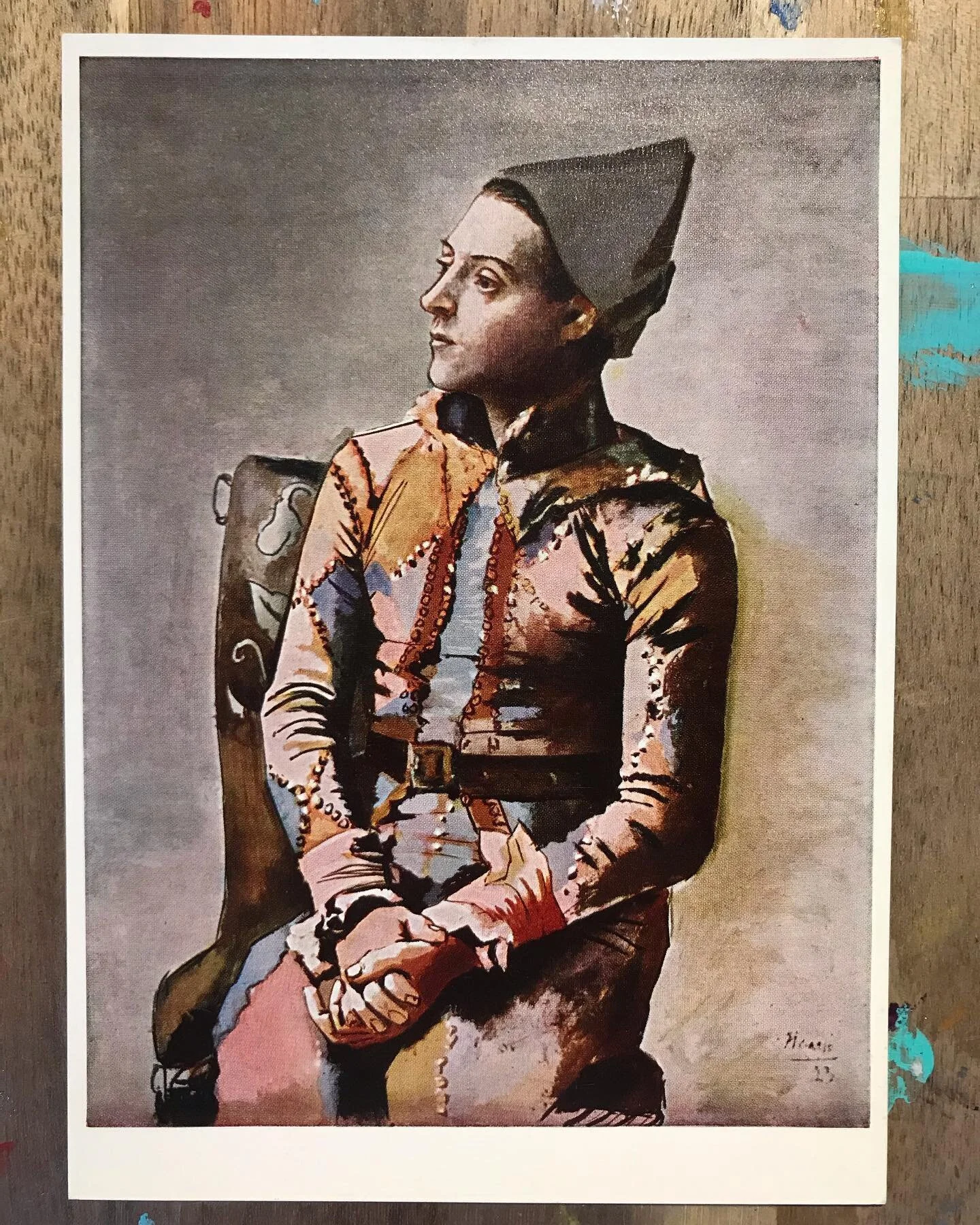 Art Prompt: Day 14
Make a family member sit still for 15 minutes. Make them a paper hat to wear. Draw them in detail. Assure them they&rsquo;re doing a great job and that you love them. -
#artfam_dayfourteen -
The Seated Harlequin, 1923, Pablo Picass