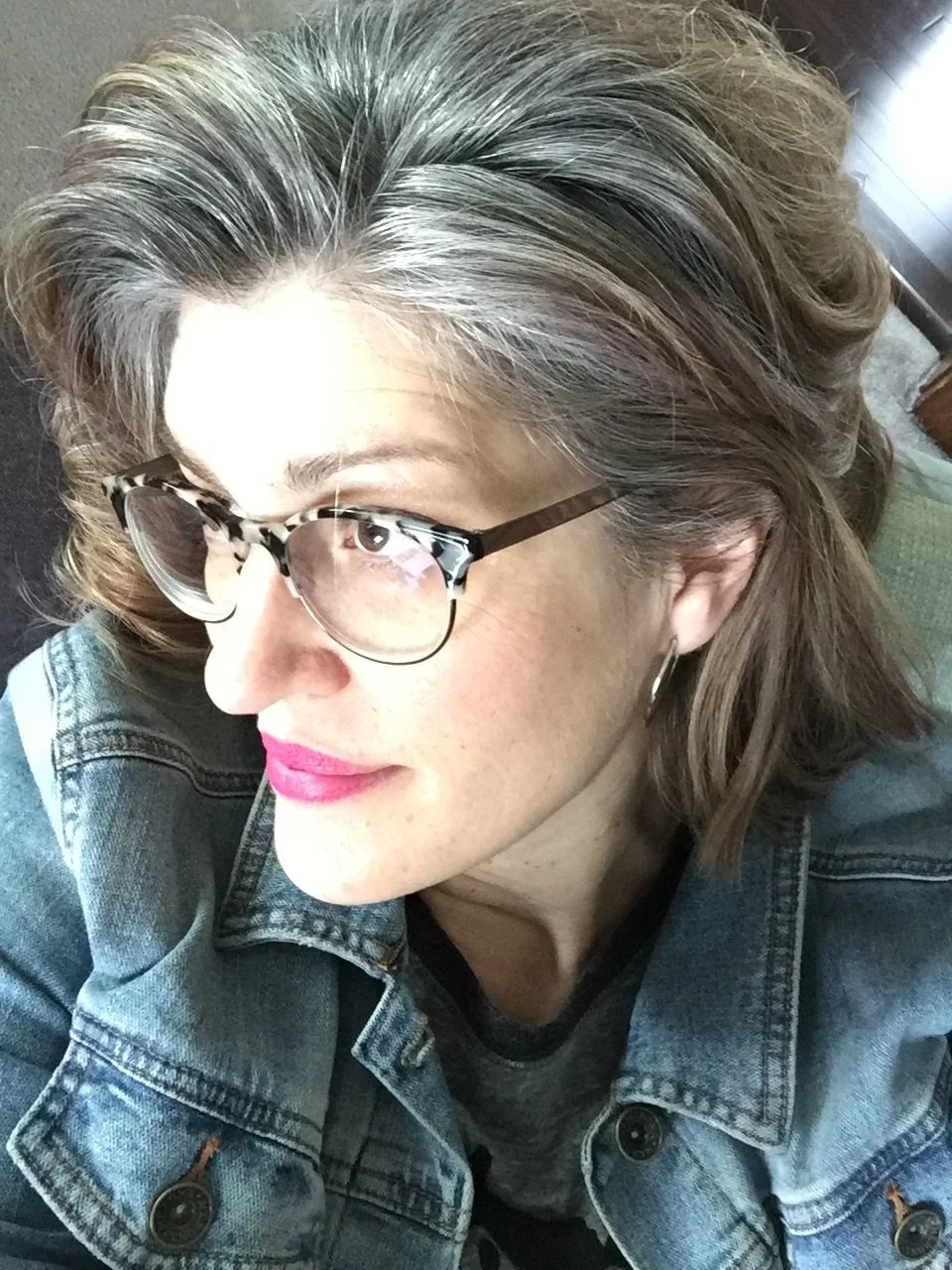 Remember 2016?

2016 was a year of becoming.
A year of letting go.
A year I didn&rsquo;t yet know would shape so much of who I am now.

🌸In 2016, I stopped coloring my hair and let my natural gray shine through. It felt brave at the time, and now my