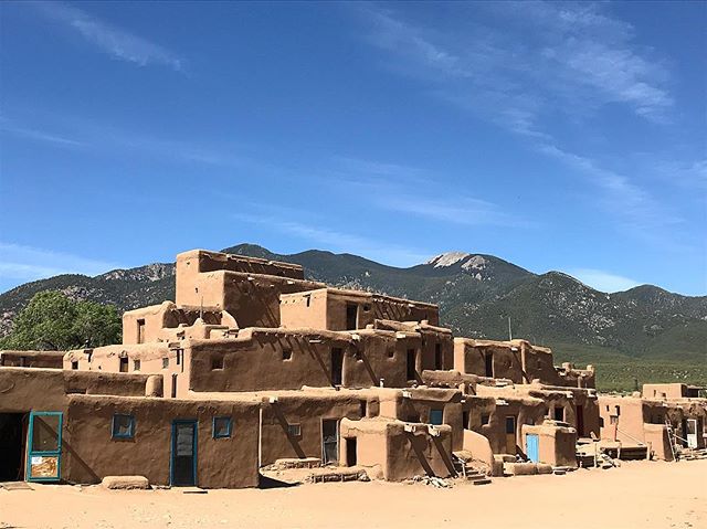 Taos📜