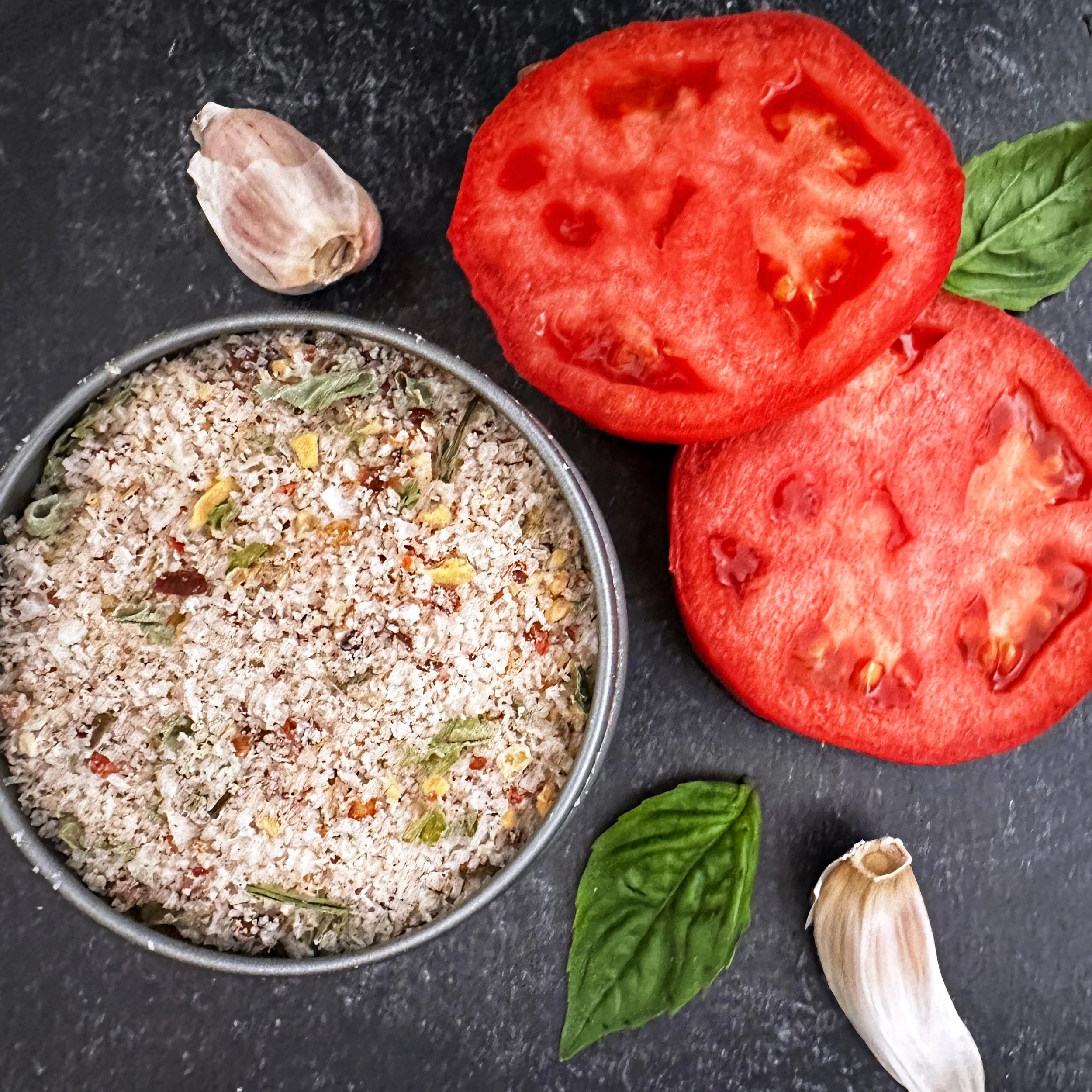 Caprese Garlic Salt 24 4.JPG
