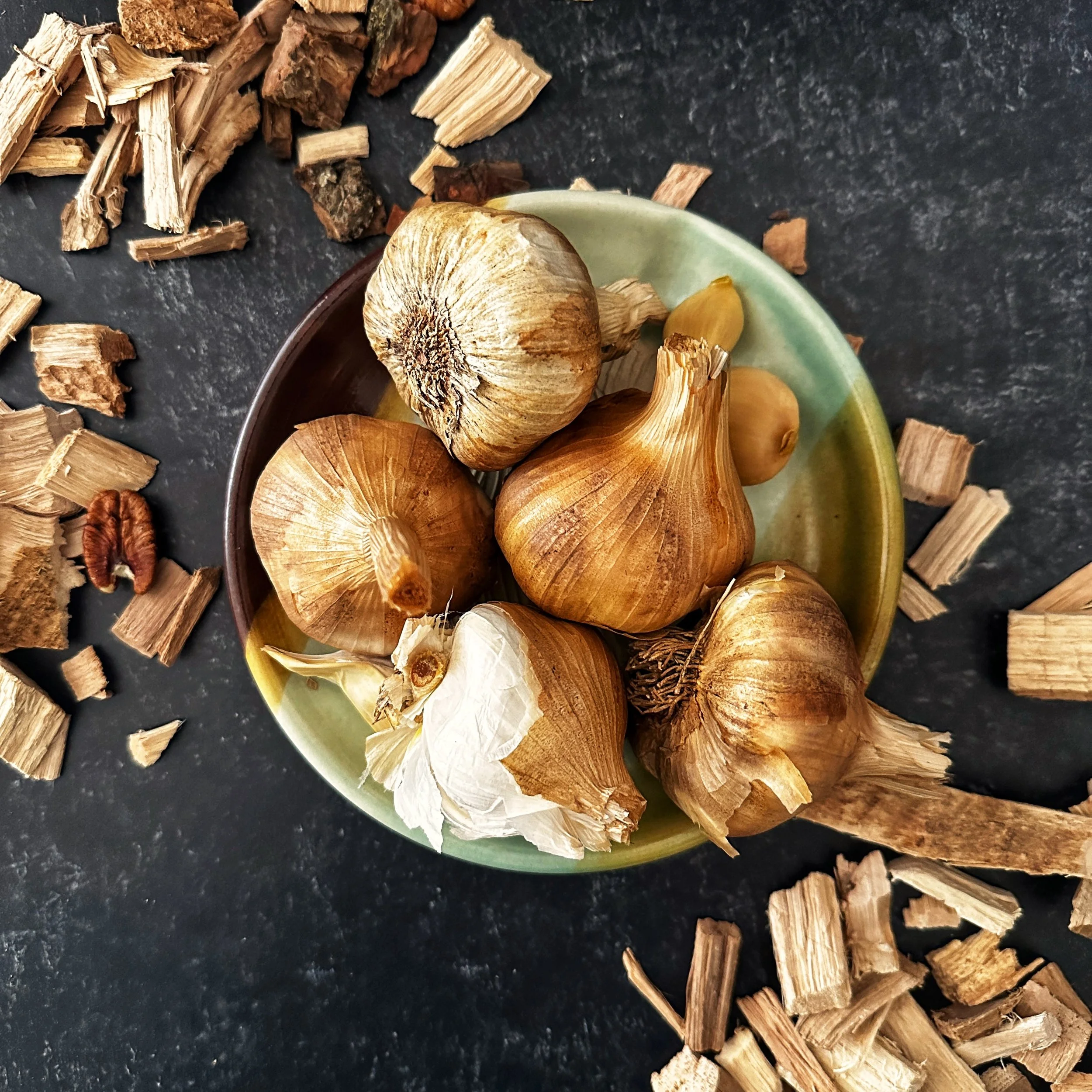 Pecan Wood Smoked Garlic 25 4.jpg