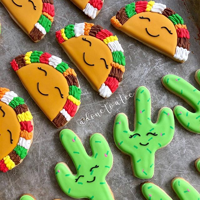 So happy it&rsquo;s ALMOST FRIDAY!!!! 🌮 🌵 .
.
#taco
#tacocookies #baker #tacos #pacificbeach #feedfeed  #ilovetacos  #happy #colorful #handmade  #sandiego #sandiegocookies #cactus  #tacocookie #dessert #rainbow  #donetoatee #instacookie #unique #bu