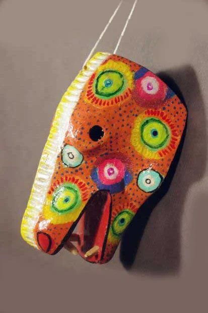 Mini lizard mask, view 1