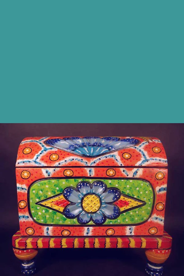 GU10. Handcarved and Painted wooden chest