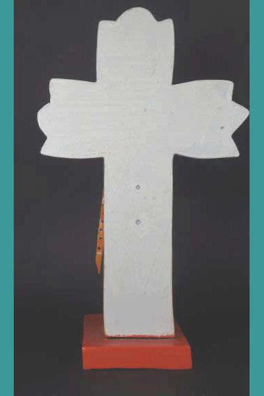 Wooden cross with skeleton - View 4
