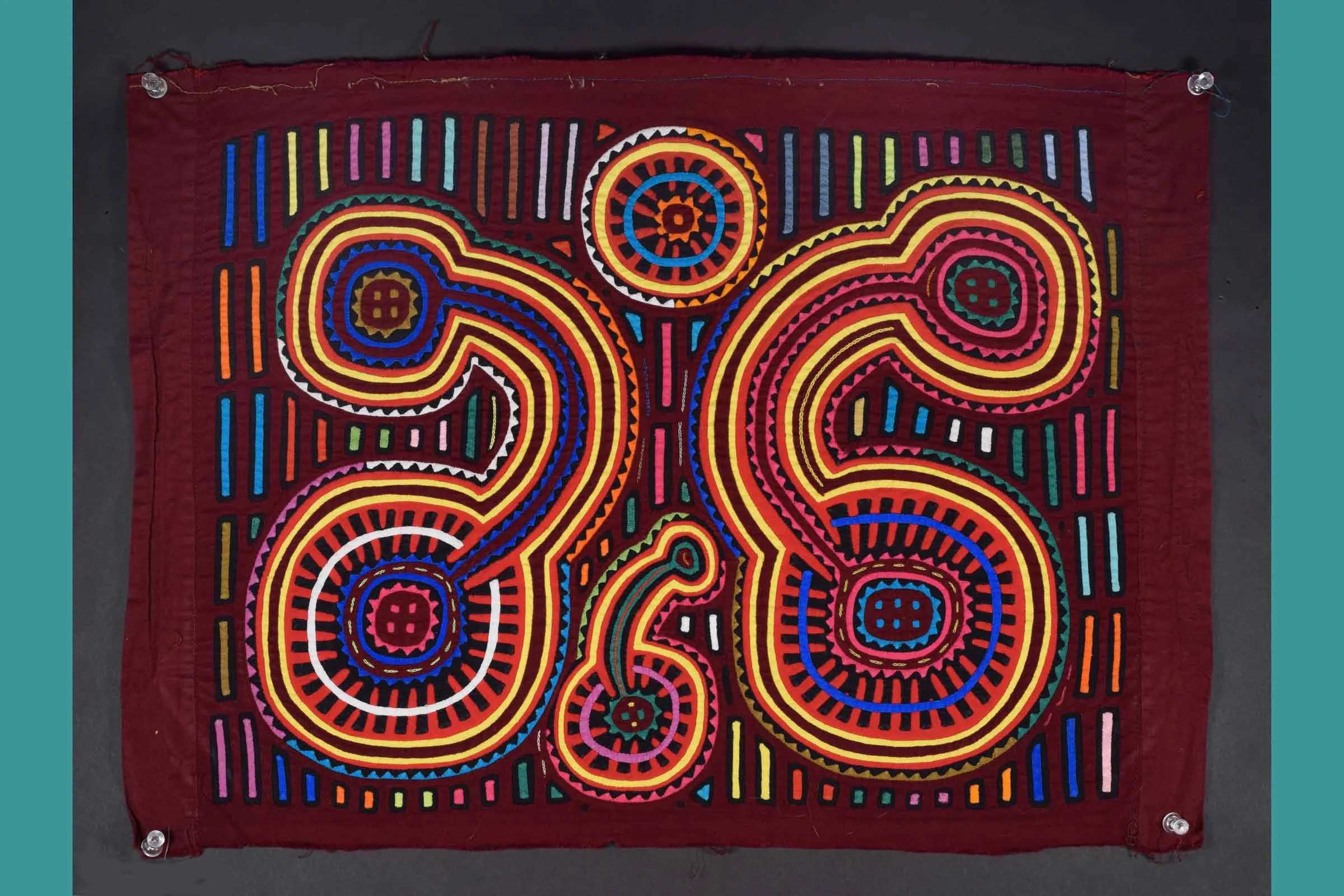 mola with circles, view 4