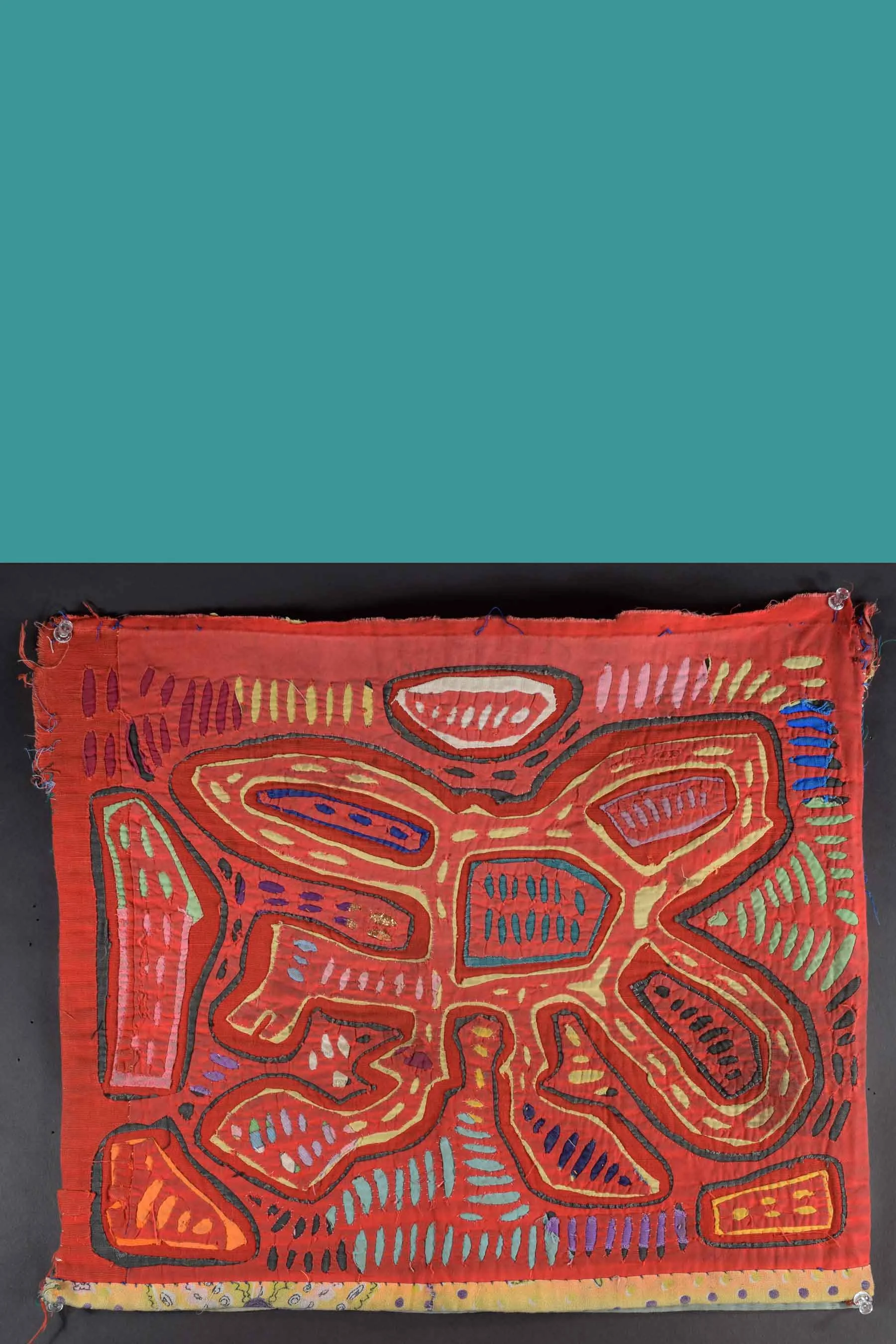 Mola pair, view 2