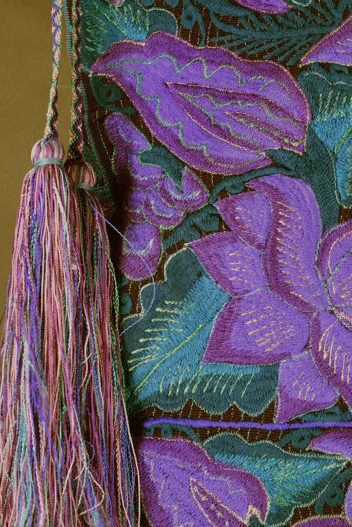 Chiapas poncho 2, view 3