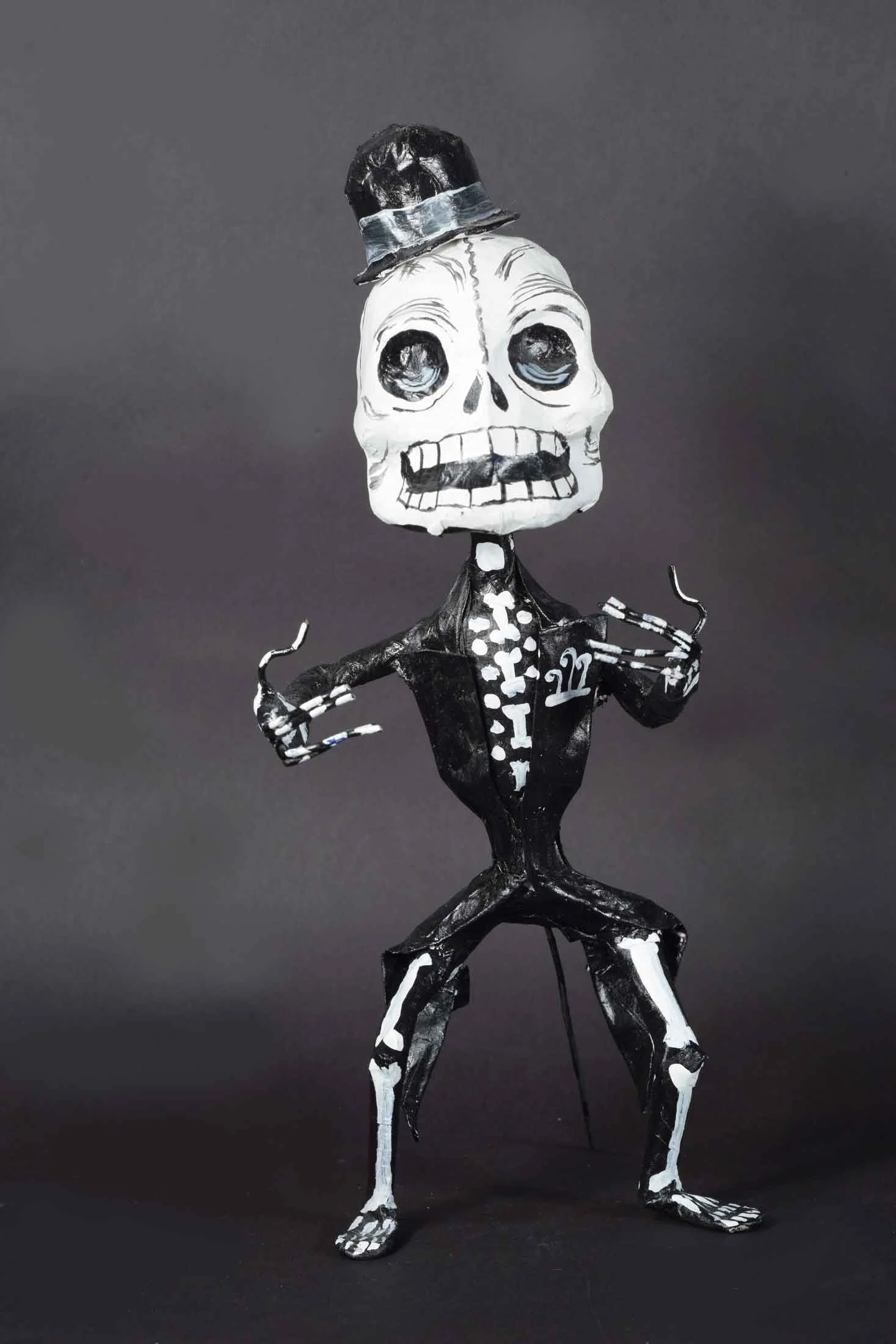 Gentleman skeleton, View 5