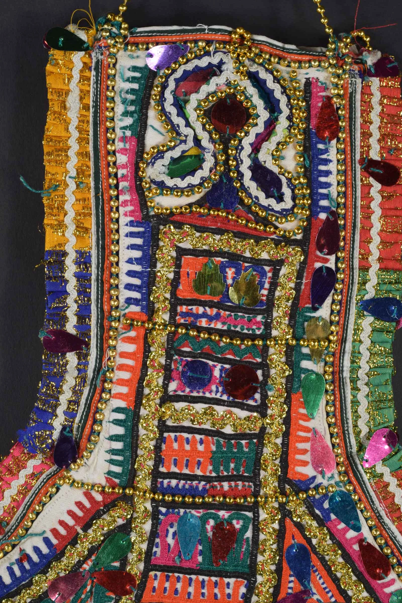 Beaded Indian bag, view 3
